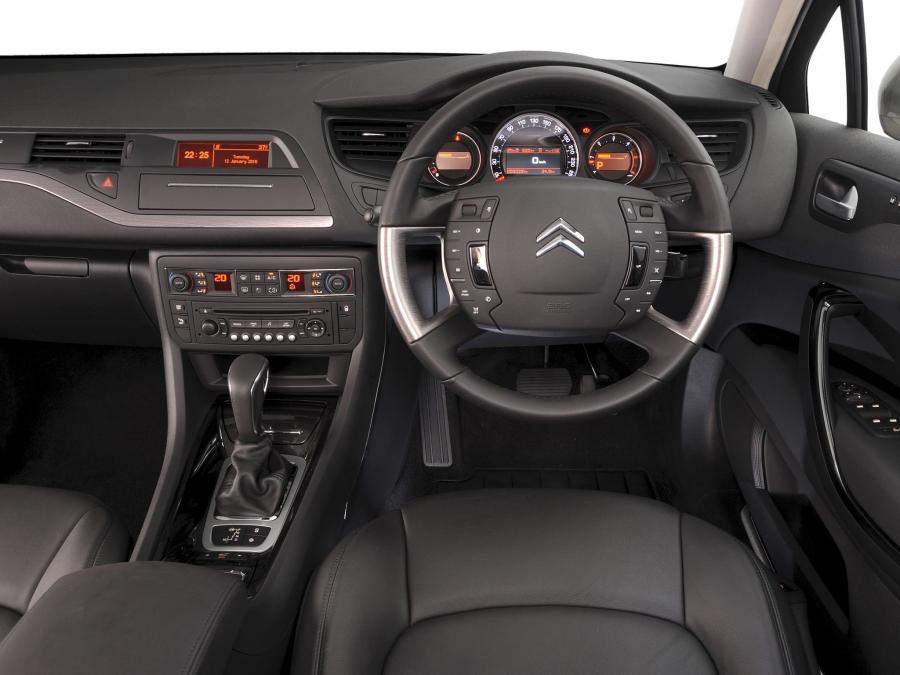  Citroen C5 2008 года  (ZA) (фото 7 из 16)